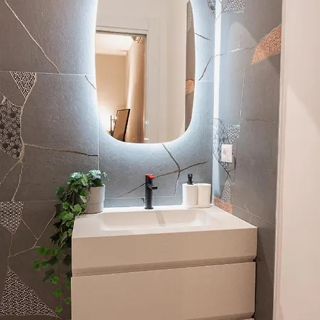 Apulialux Center Loft Con & Netflix バーリ